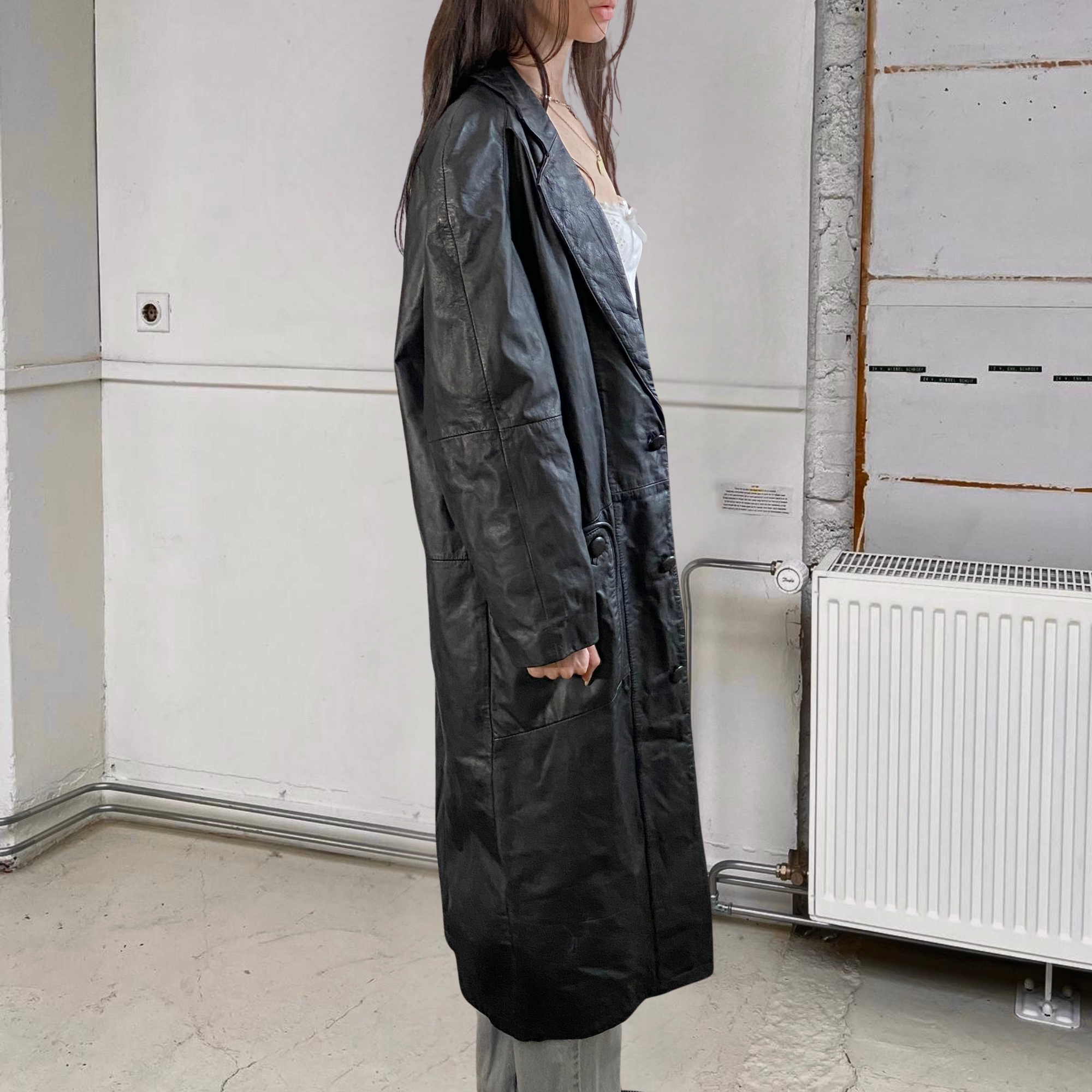 45&quot; Thomas Leather Trench